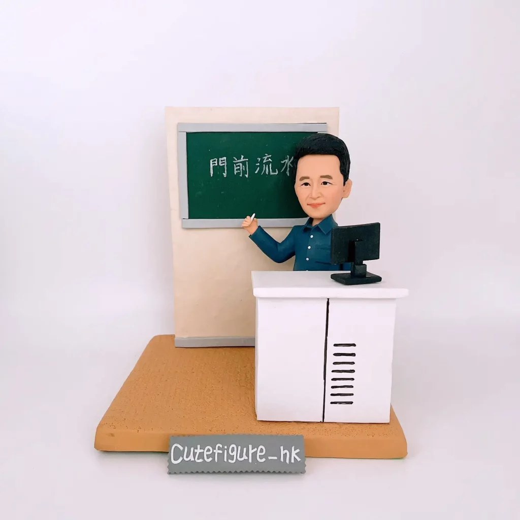 老師公仔、老師禮物、謝師禮物、送老師禮物、畢業送老師禮物、老師想收到的禮物、畢業禮物老師、老師退休禮物