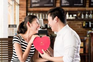【結婚週年】週年紀念禮物怎麼送？紀念日名稱逐個睇!