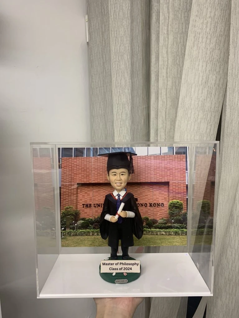 畢業公仔 畢業禮物 畢業公仔訂製 畢業公仔專門店 畢業公仔花, 畢業公仔邊度買 畢業公仔價錢, 畢業公仔推介, 畢業禮物 畢業禮物推薦, 大學畢業禮物, 大學畢業禮物男, 畢業禮物香港 大學畢業公仔