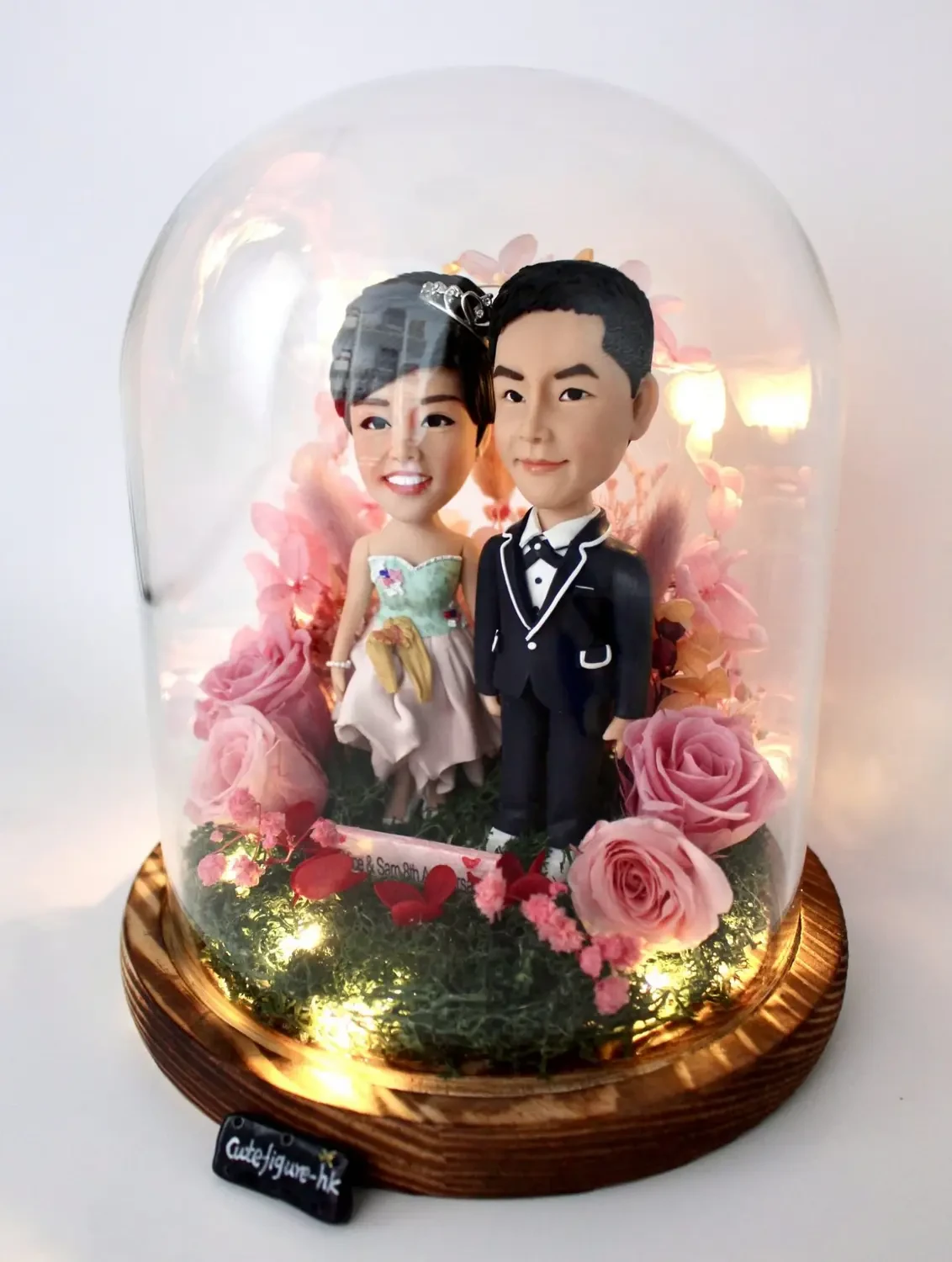 結婚公仔 婚禮公仔 永生花 玻璃燈罩