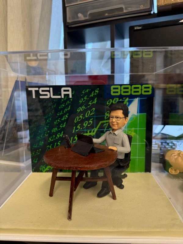 金融公仔 business figure tesla 股票公仔 stocks