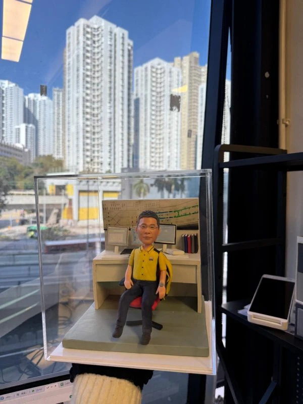 【辦公室一隅】客製上班族公仔桌面場景